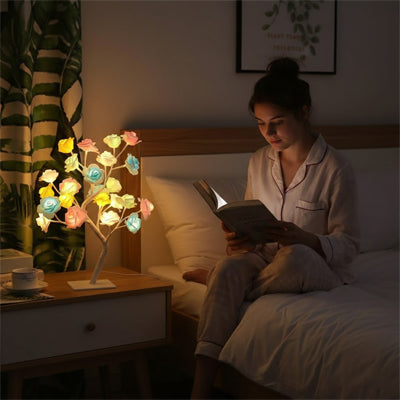 femme devant lampe de chevet