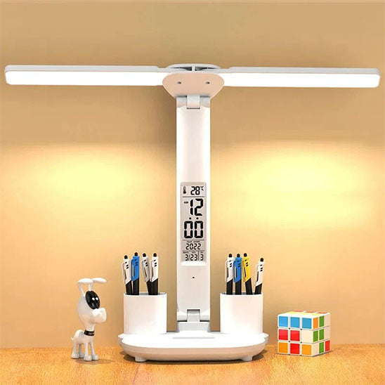 lampe bureau avec les stylos