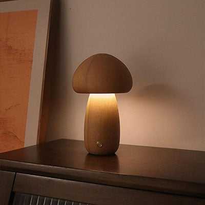 lampe champignon pose sur table