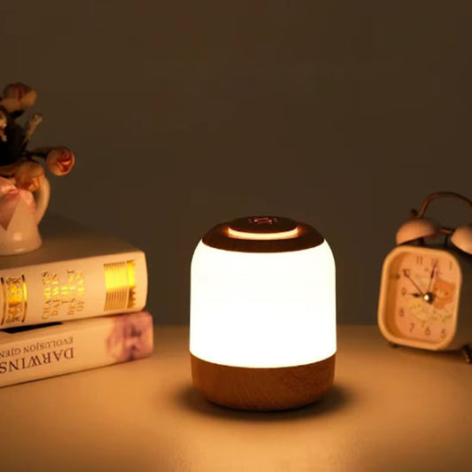 lampe de chevet tactile sur table