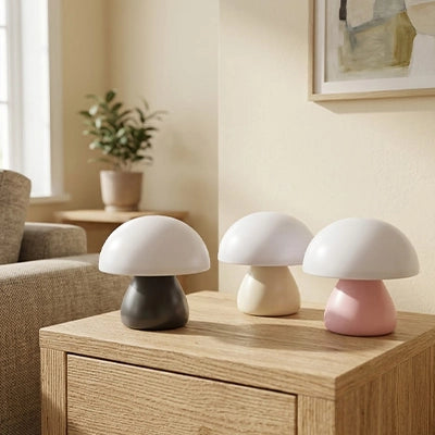 trois lampe champignon sur table